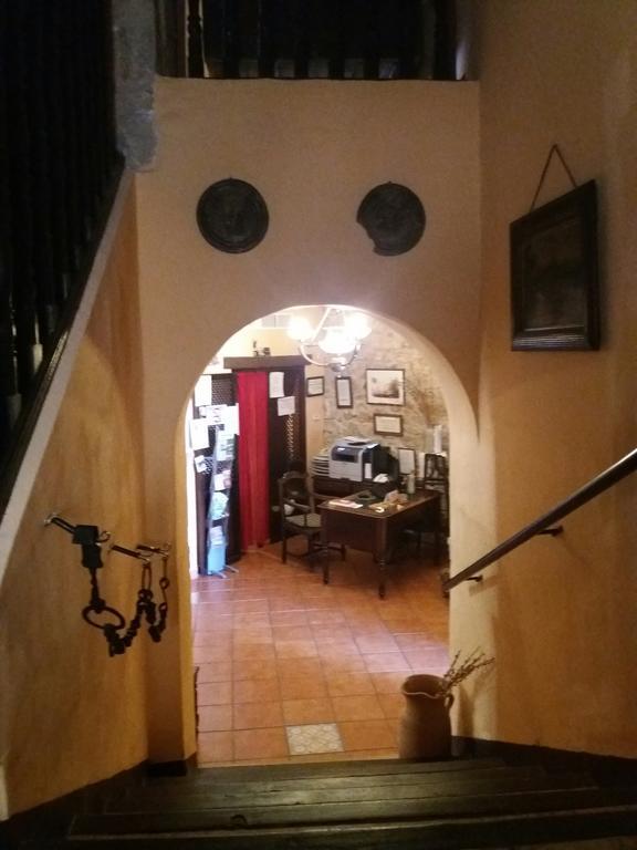 Palacio Guzmanes 3* Banos De La Encina